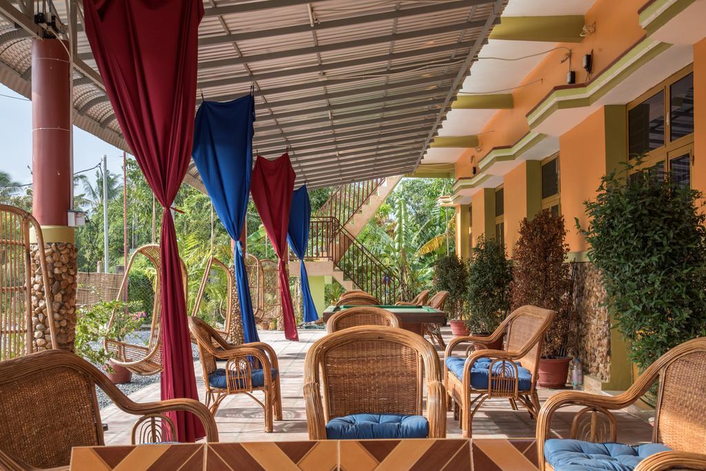 Nomads Guesthouse Kampot Exterior photo