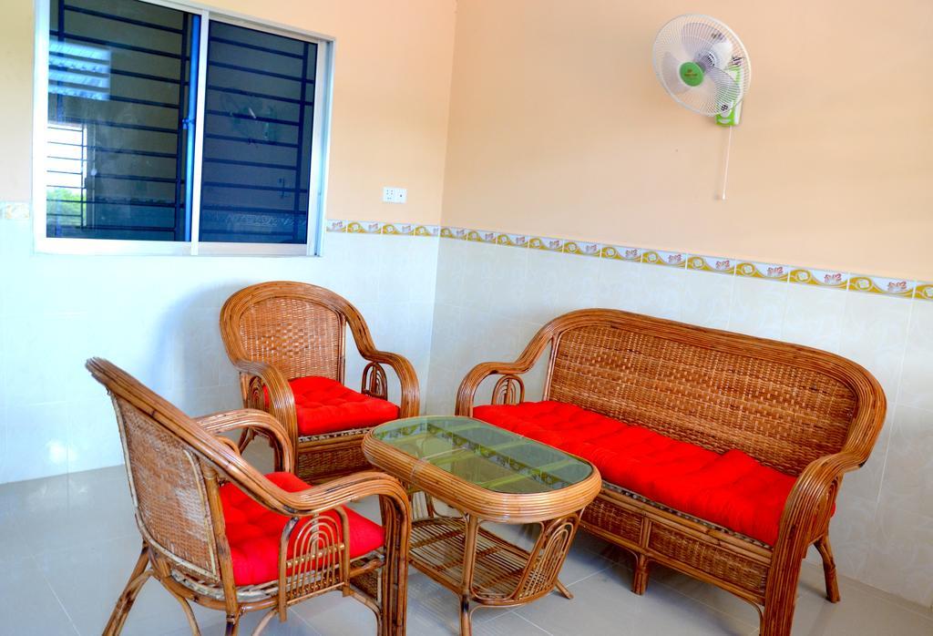Nomads Guesthouse Kampot Exterior photo